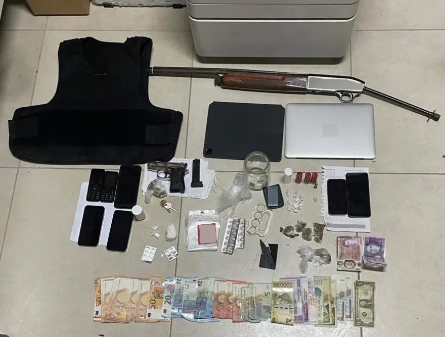 Τριήμερη επιχείρηση της Αστυνομίας στη Ζάκυνθο – Συλλήψεις για ναρκωτικά και φυγόποινων