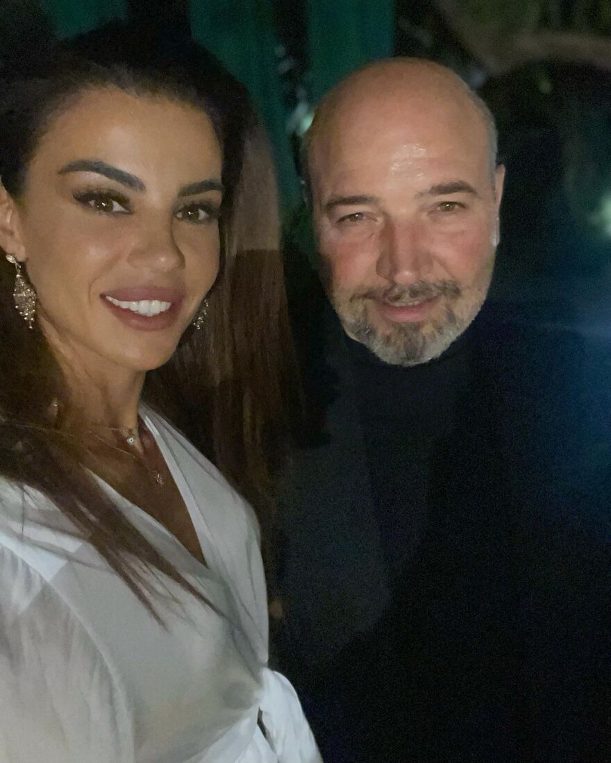 Ειρήνη Παπαδοπούλου: Τα μπάνια και οι χοροί της στην Κρήτη - Δείτε βίντεο και φωτογραφίες