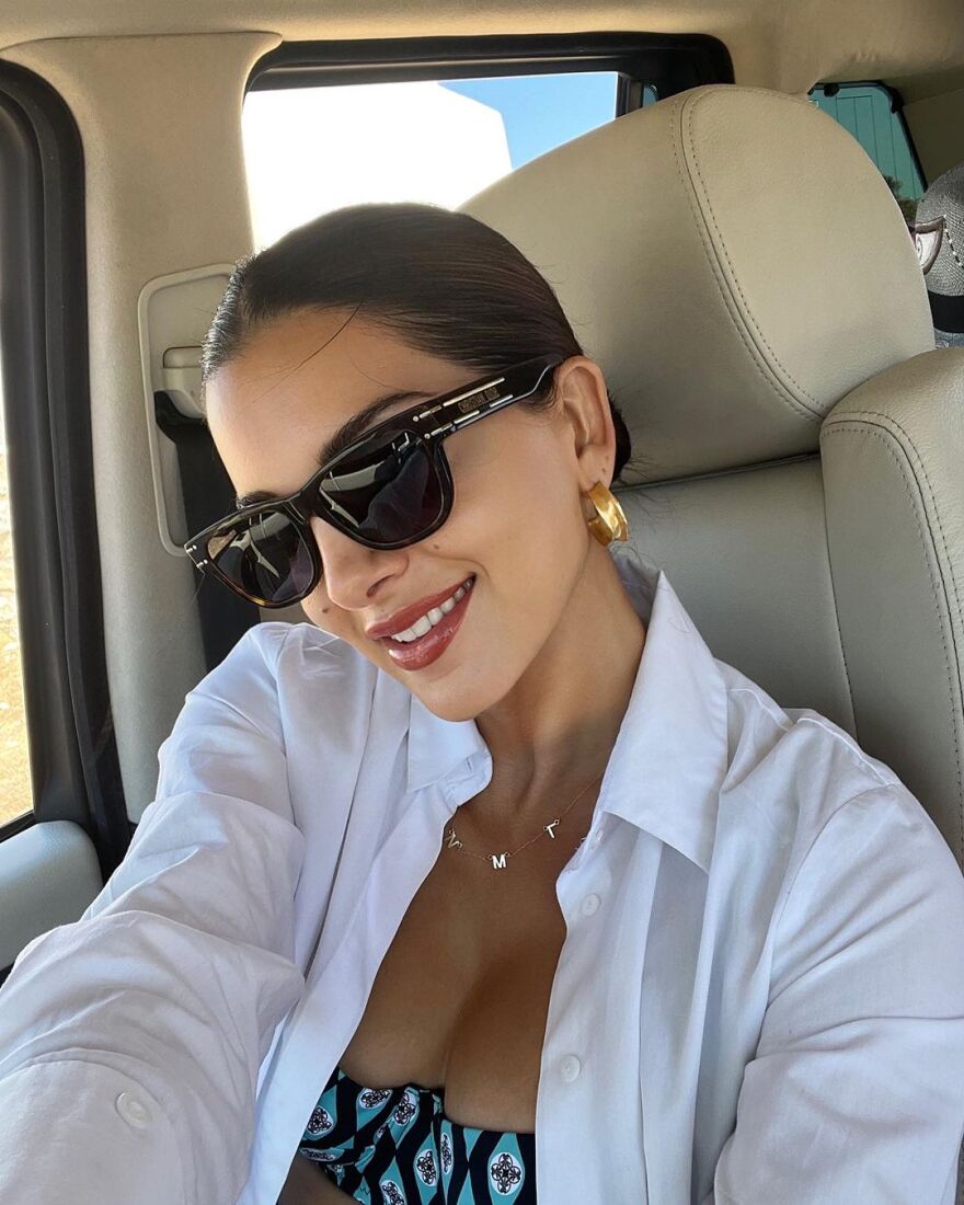 Σταματίνα Τσιμτσιλή: Στην παραλία με το μπικίνι της