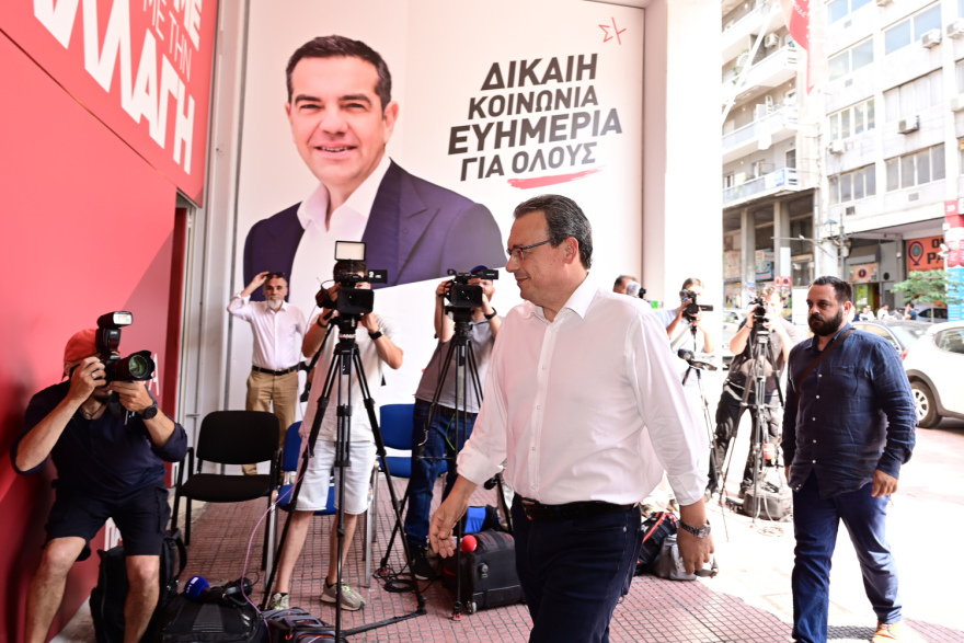 ΣΥΡΙΖΑ: Αδιάκοπες ζυμώσεις και «οργιώδες» παρασκήνιο στην Πολιτική Γραμματεία για την κούρσα της διαδοχής