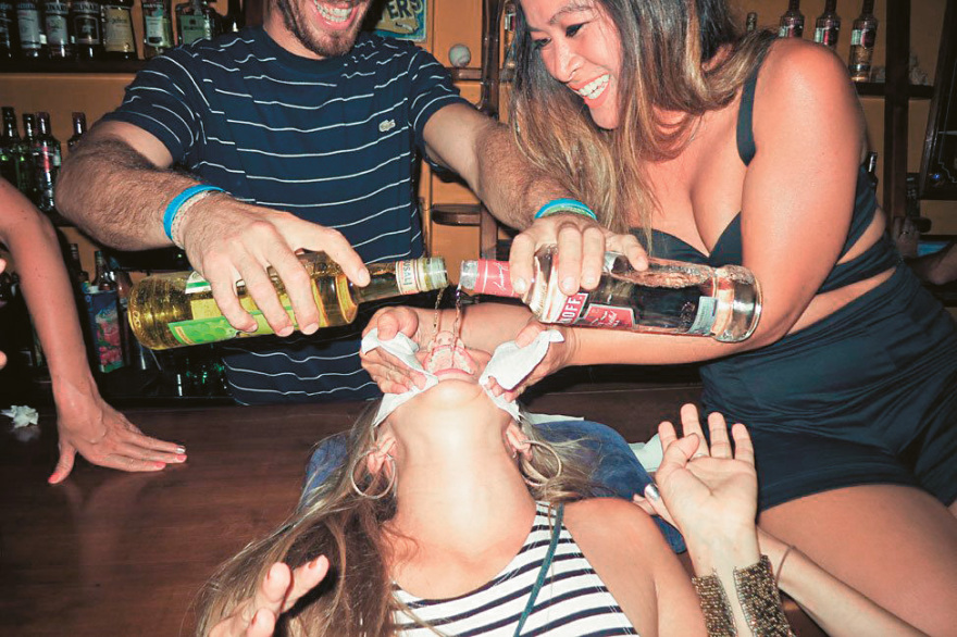 Οδοιπορικό στην Ίο: Οι διακοπές αποφοίτησης κατέληξαν σε ιρλανδική τραγωδία 