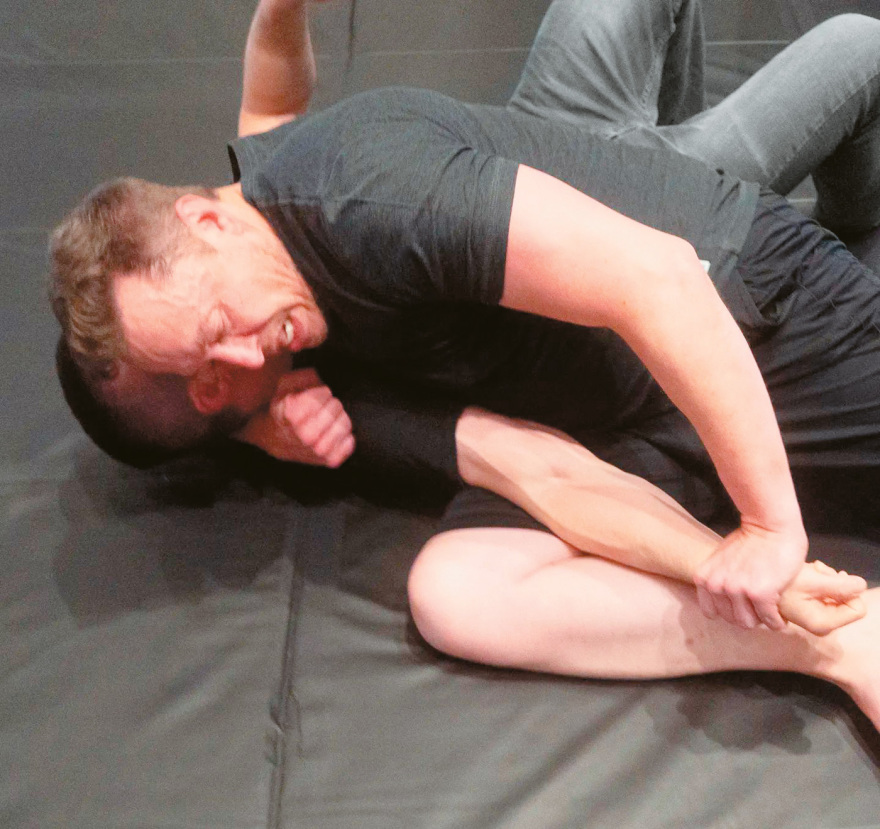 Mark Vs Elon: Τα «Νήματα» του Ζούκερμπεργκ... ξηλώνουν το γόητρο του Μασκ