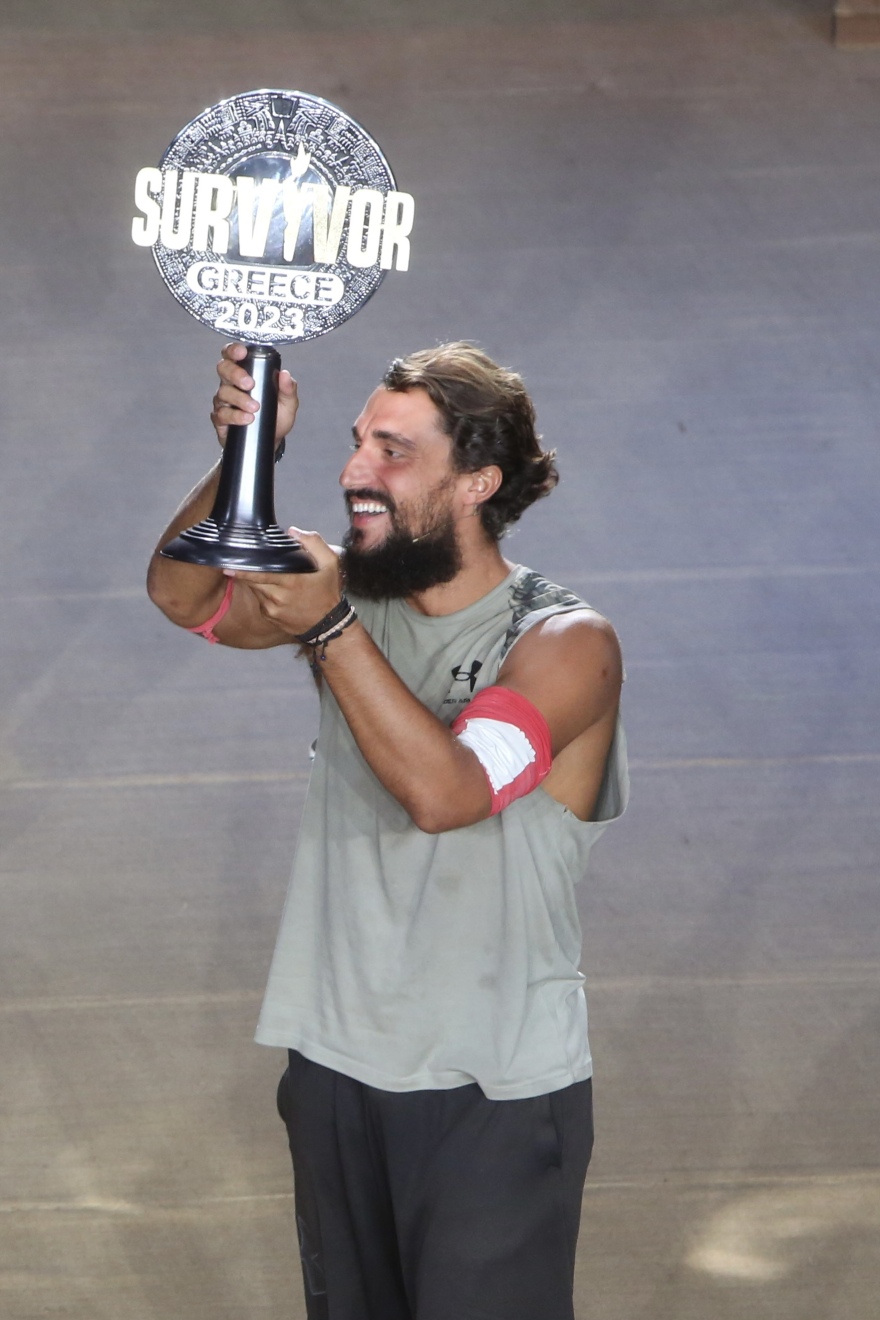 Survivor All Star: Νίκος Μπάρτζης και Σάκης Κατσούλης διεκδικούν το μεγάλο έπαθλο 