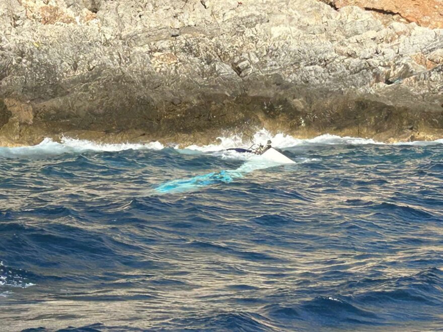 Λακωνία: Το Λιμενικό απεγκλώβισε 111 μετανάστες από βραχώδη περιοχή στο Ακρωτήρι Μαλέα - Βιντεο