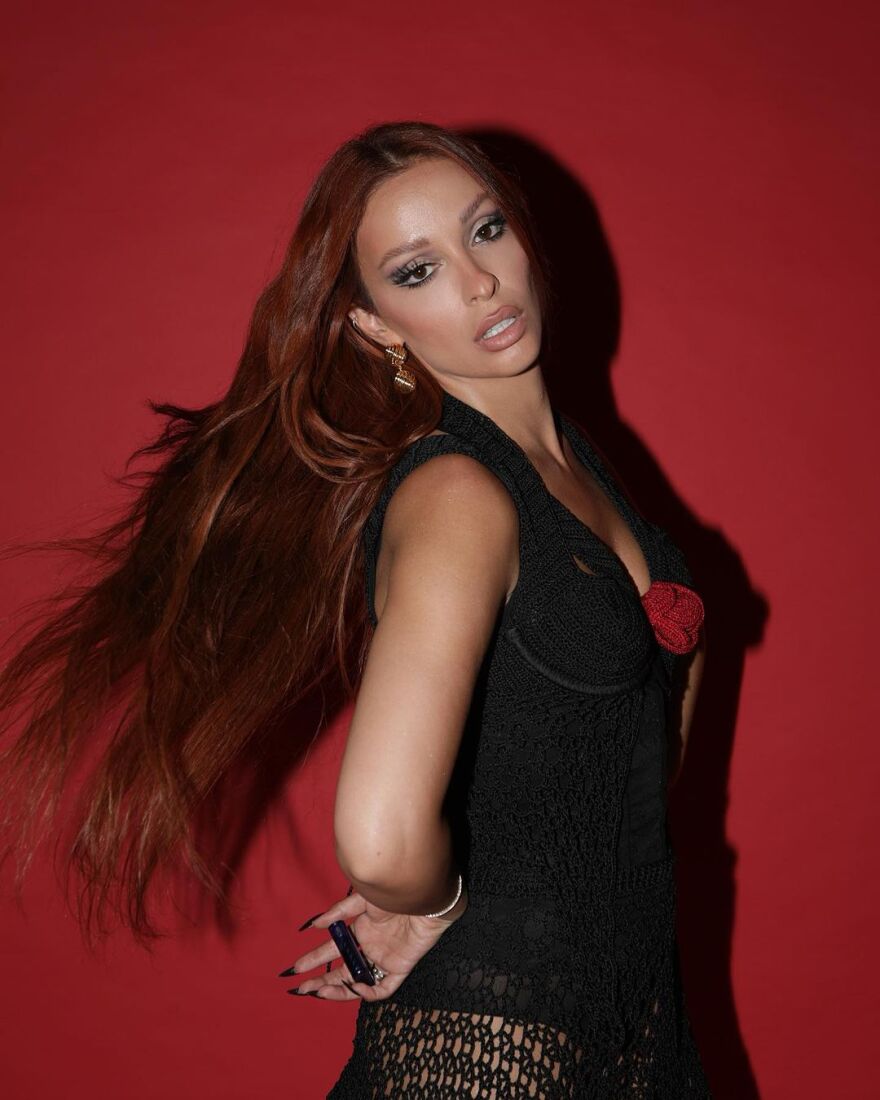 Ελένη Φουρέιρα: Ποζάρει αλά Σπανιόλα για το Instagram - Δείτε φωτογραφίες