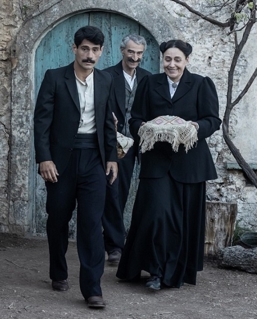 17 Κλωστές - Πάνος Βλάχος: Aγνώριστος ο ηθοποιός στη νέα σειρά που πρωταγωνιστεί