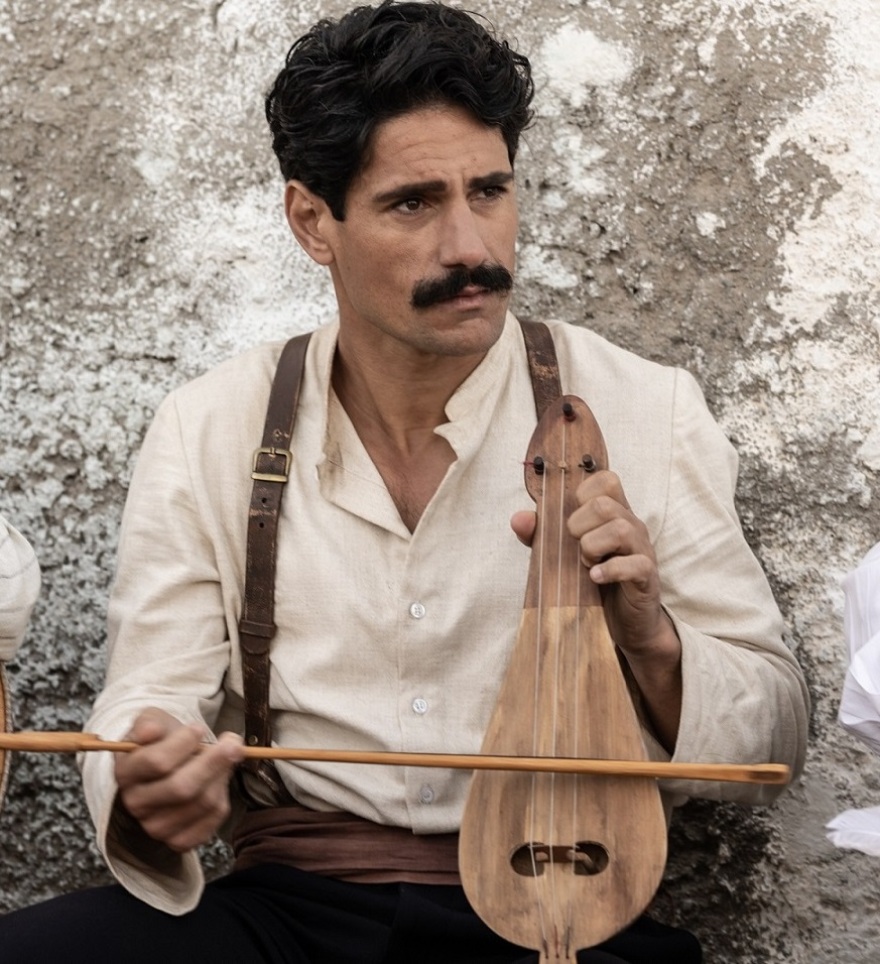 17 Κλωστές - Πάνος Βλάχος: Aγνώριστος ο ηθοποιός στη νέα σειρά που πρωταγωνιστεί