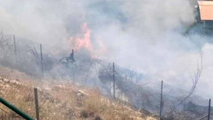Φωτιά τώρα στην περιοχή Λακήθρα Κεφαλονιάς - Σηκώθηκαν και εναέρια μέσα