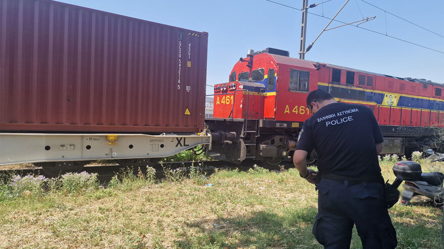 Θεσσαλονίκη: Νεκρός ο 74χρονος οδηγός μηχανής που παρασύρθηκε από εμπορική αμαξοστοιχία