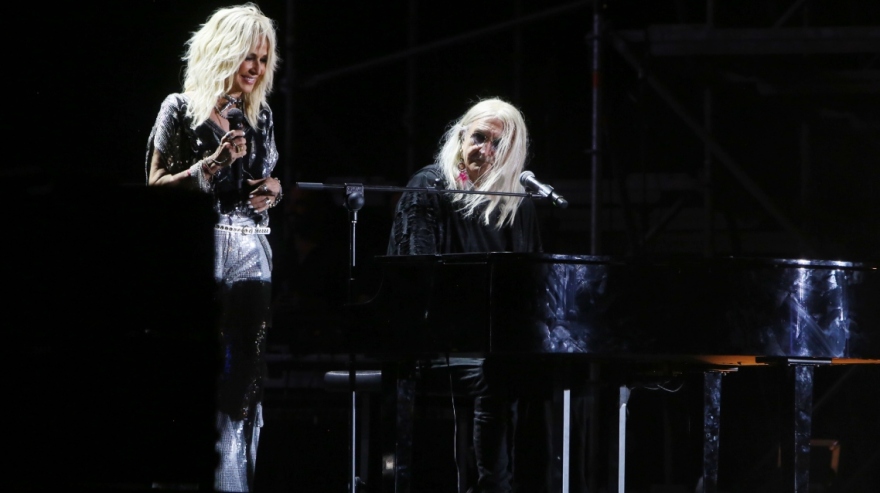 ﻿﻿Άννα Βίσση: Αποθεώθηκε η Άννα Βίσση στη συναυλία για τα 50 χρόνια καριέρας της - Βίντεο και φωτογραφίες