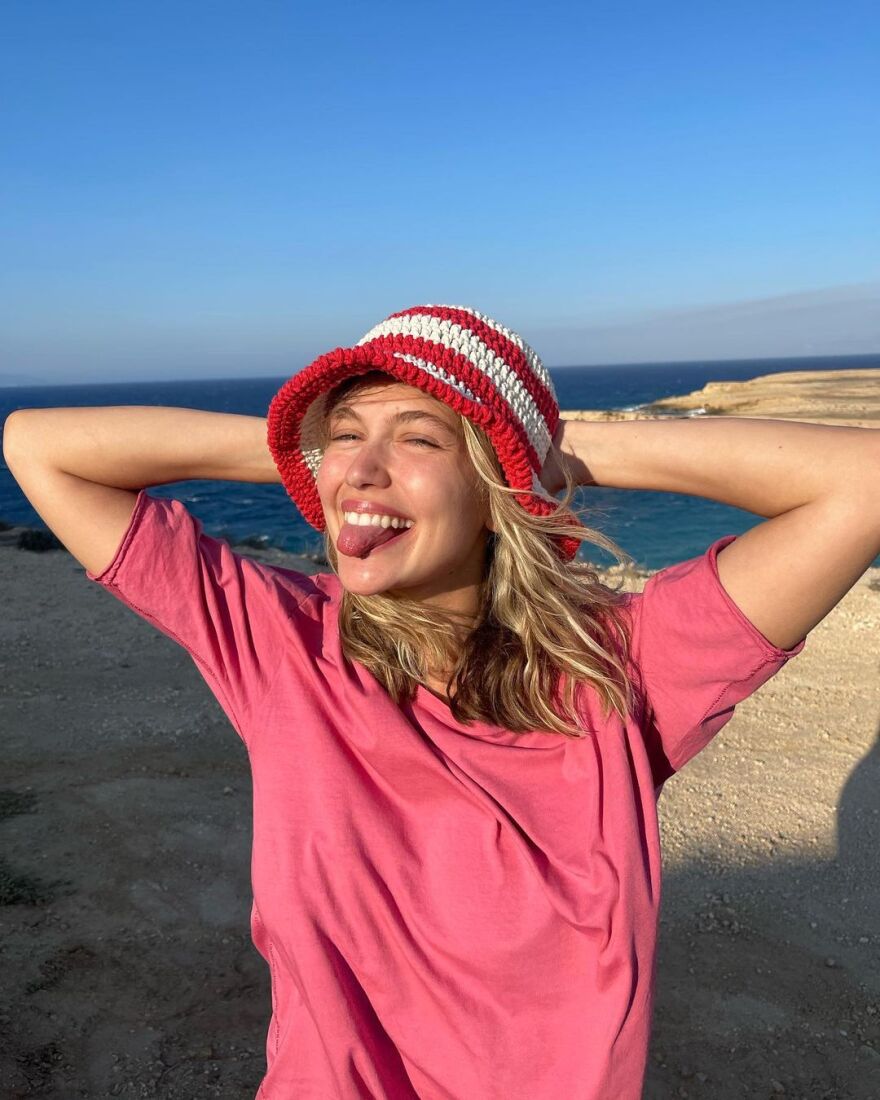 Κλέλια Ανδριολάτου: Οι φωτογραφίες της πρωταγωνίστριας του «Maestro» από τα Κουφονήσια