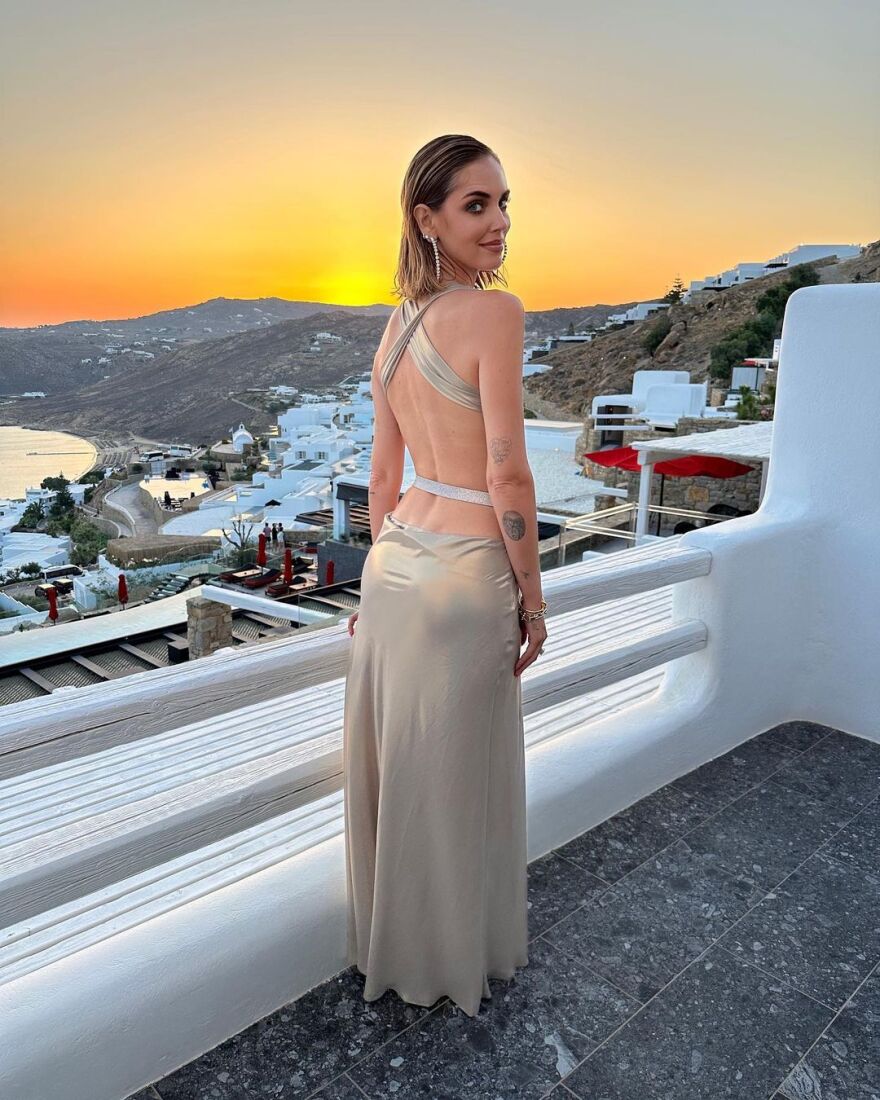 Κιάρα Φεράνι: Νέες φωτογραφίες της από τη Μύκονο