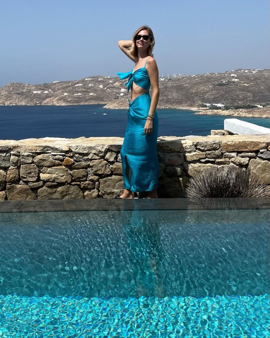 Φωτογραφίες: Η Κιάρα Φεράνι «κατακλύζει» το Instagram της με στιγμιότυπα από την Ελλάδα