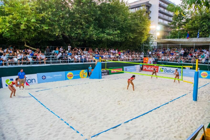 Μπιτς βόλεϊ, Athens Golden Cup: Τρομερό θέαμα και γεμάτες κερκίδες στα ματς των γυναικών - Δείτε φωτογραφίες