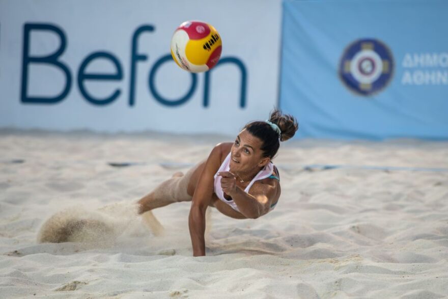 Μπιτς βόλεϊ, Athens Golden Cup: Τρομερό θέαμα και γεμάτες κερκίδες στα ματς των γυναικών - Δείτε φωτογραφίες