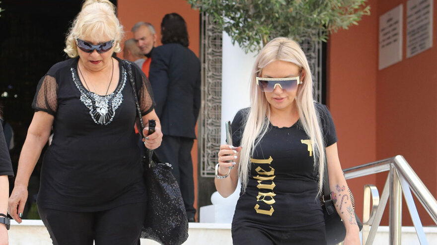 Γιάννης Φλωρινιώτης: «Δεν έχω πιστέψει ακόμα ότι έχει πεθάνει», λέει η σύζυγός του στο μνημόσυνο στη μνήμη του