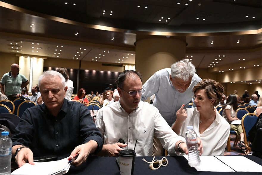 ΣΥΡΙΖΑ:  Ανακοίνωσαν υποψηφιότητα Παππάς, Τζουμάκας, αυτοκριτικά πυρά Αχτσιόγλου 