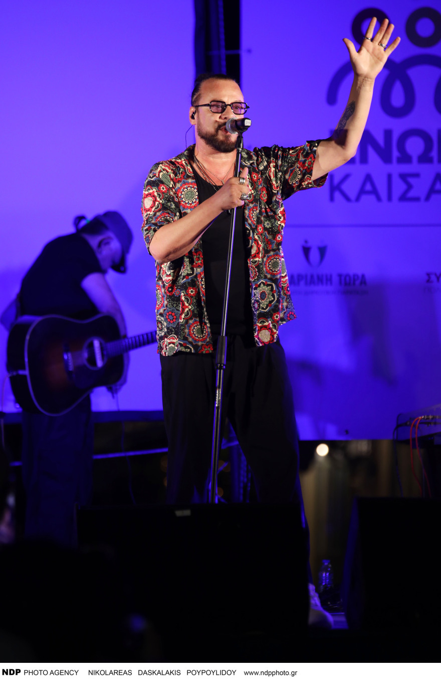 Φωτογραφίες: Η Ασημίνα Χατζηανδρέου στη συναυλία του Χρήστου Δάντη στην Καισαριανή