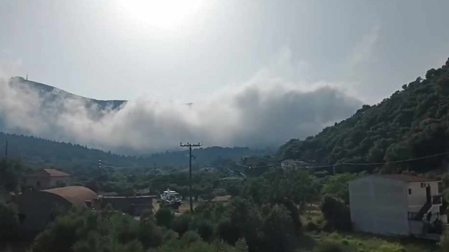 Ιθάκη:  «Λευκό πέπλο» σκέπασε την Άτοκο στο Ιόνιο - Πώς προκλήθηκε το φαινόμενο