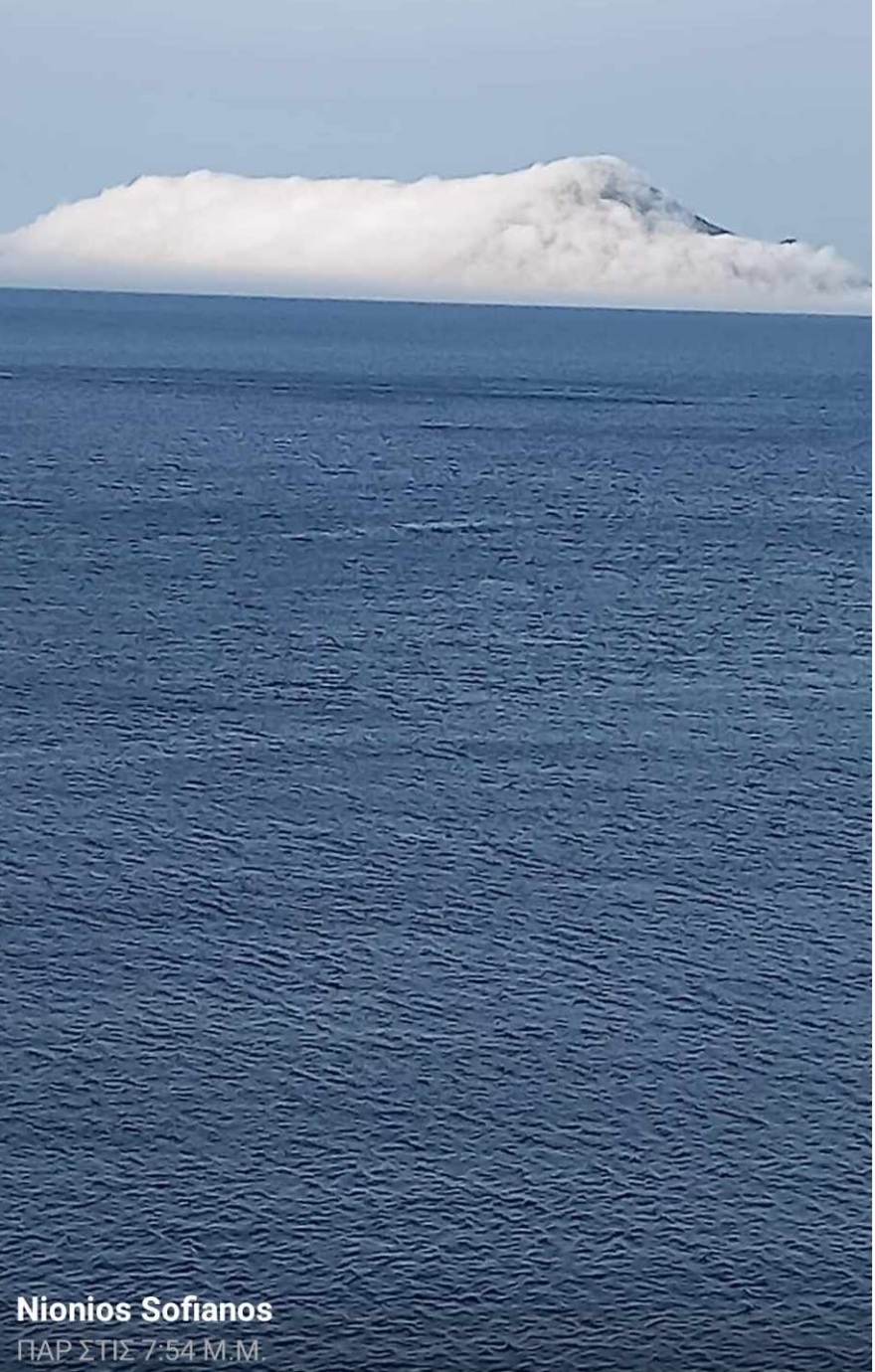 Ιθάκη:  «Λευκό πέπλο» σκέπασε την Άτοκο στο Ιόνιο - Πώς προκλήθηκε το φαινόμενο