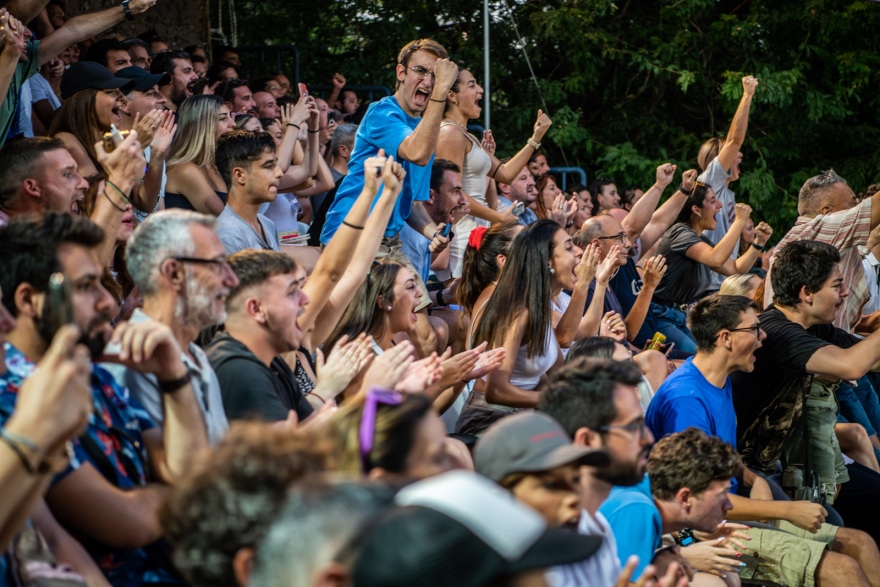 Μπιτς βόλεϊ, Athens Golden Cup: Αυλαία στην κατάμεστη πλατεία Συντάγματος