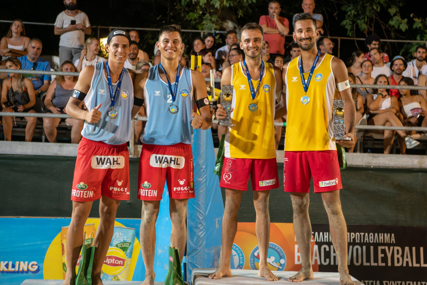 Μπιτς βόλεϊ, Athens Golden Cup: Αυλαία στην κατάμεστη πλατεία Συντάγματος