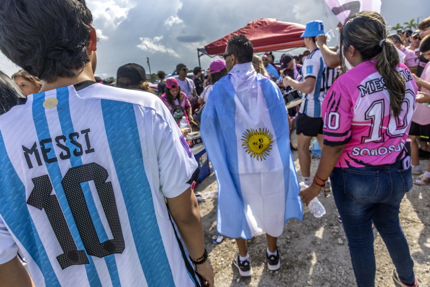 Λιονέλ Μέσι: Οι καταιγίδες στο Μαϊάμι «χάλασαν» τη γιορτή για την παρουσίαση του Αργεντινού