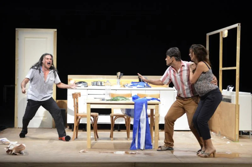 Λένα Κιτσοπούλου: Όταν είχε παρουσιάσει τον Αθανάσιο Διάκο «σουβλατζή», «κερατά» και «συζυγοκτόνο»