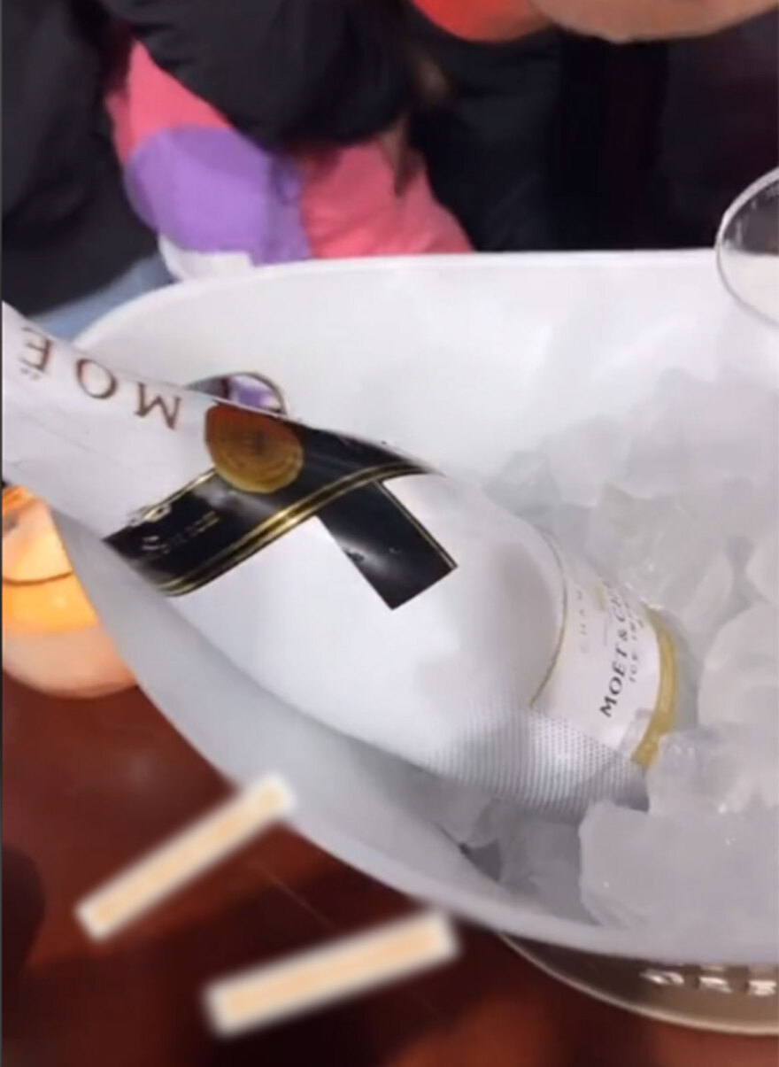 Απατεώνες με Moet και βίλες - Η χλιδάτη ζωή των μελών της «χρυσής» συμμορίας 