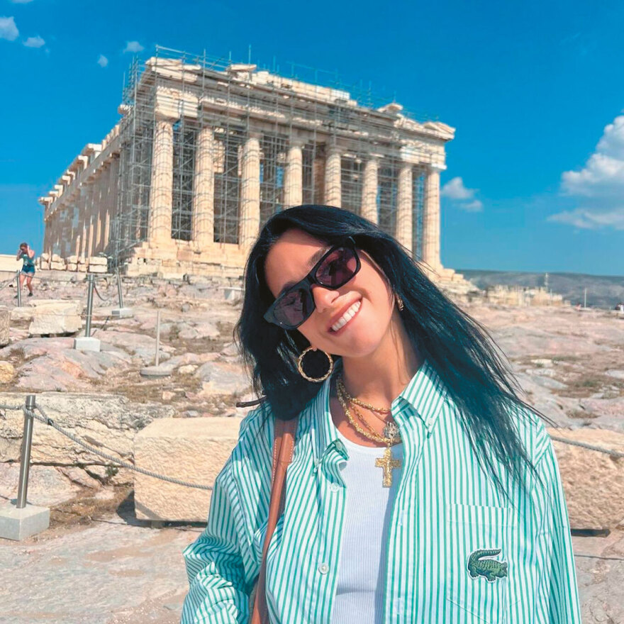 Ντούα Λίπα - Ρομέν Γαβράς: Ελληνοαλβανικό love story με φόντο το Αιγαίο