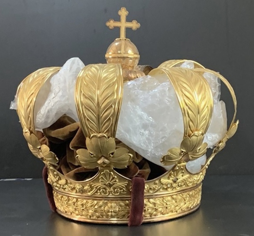 Στην κηδεία της Φρειδερίκης εμφανίστηκε για τελευταία φορά το στέμμα του Όθωνα – Δείτε φωτογραφίες