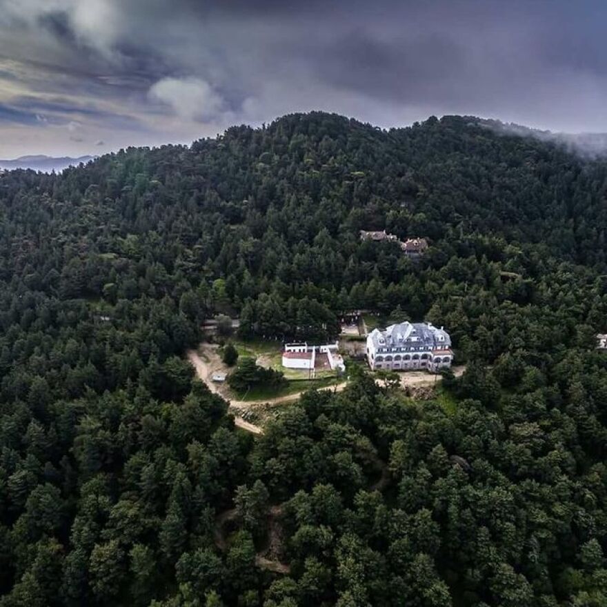 Ρόδος: Μαίνεται ανεξέλεγκτη η φωτιά  - Εκκενώθηκαν τρία χωριά και ένα ξενοδοχείο