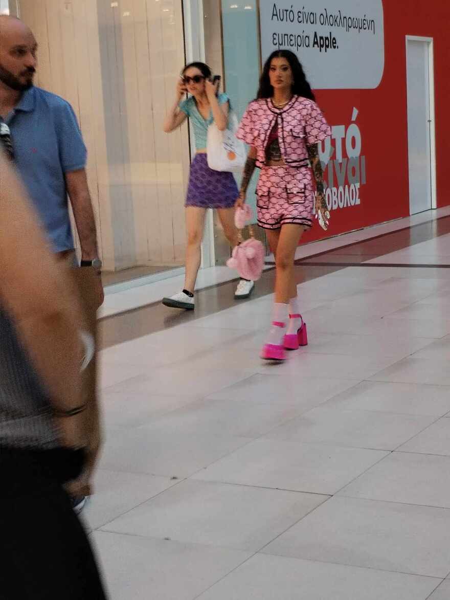 Ιωάννα Τούνη: Ντύθηκε στα ροζ και πήγε στην πρεμιέρα της «Barbie» - Δείτε φωτογραφίες