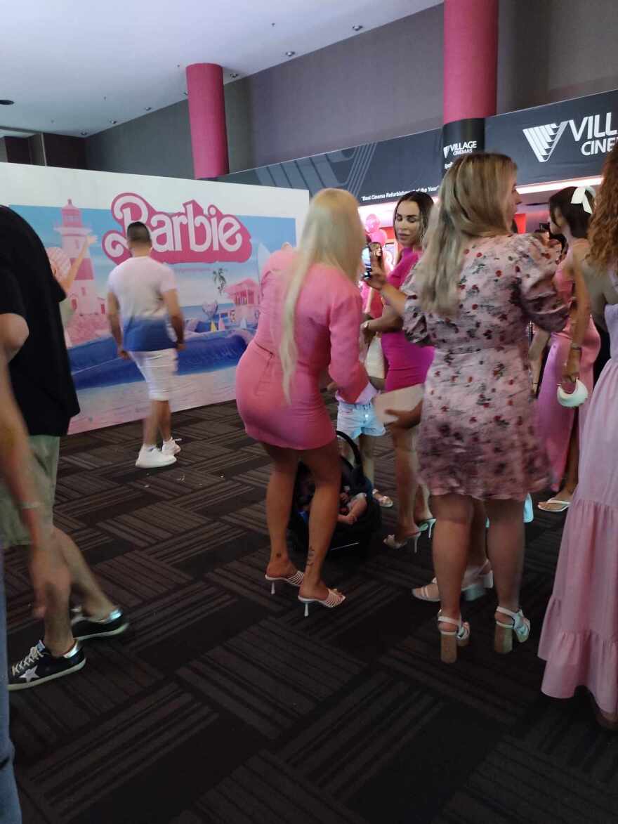 Ιωάννα Τούνη: Ντύθηκε στα ροζ και πήγε στην πρεμιέρα της «Barbie» - Δείτε φωτογραφίες