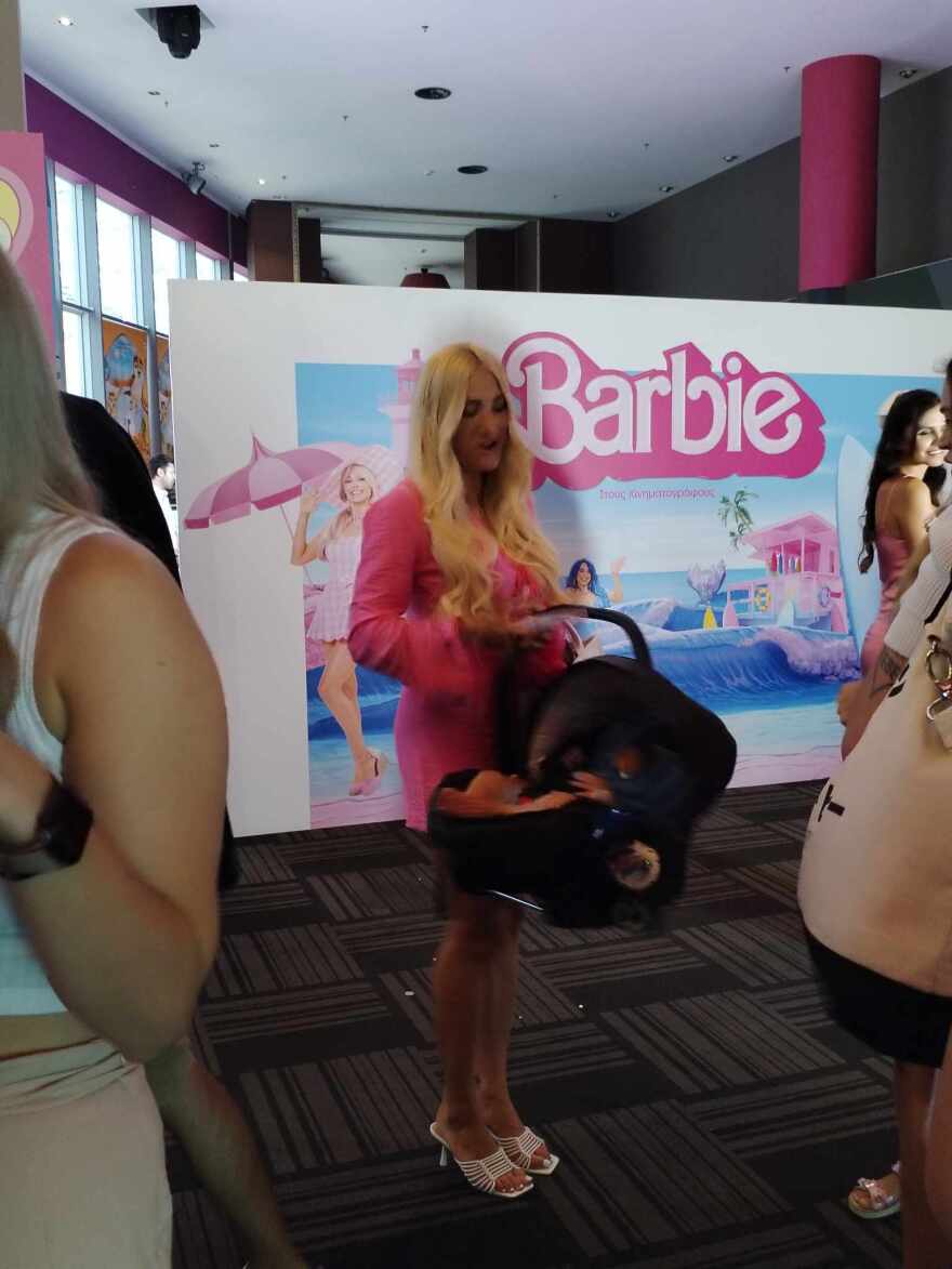 Ιωάννα Τούνη: Ντύθηκε στα ροζ και πήγε στην πρεμιέρα της «Barbie» - Δείτε φωτογραφίες
