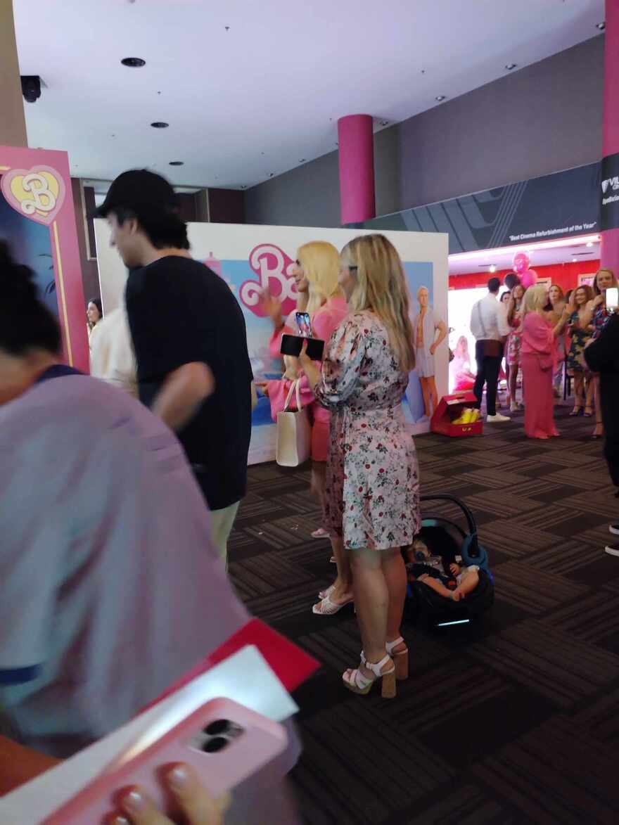 Ιωάννα Τούνη: Ντύθηκε στα ροζ και πήγε στην πρεμιέρα της «Barbie» - Δείτε φωτογραφίες