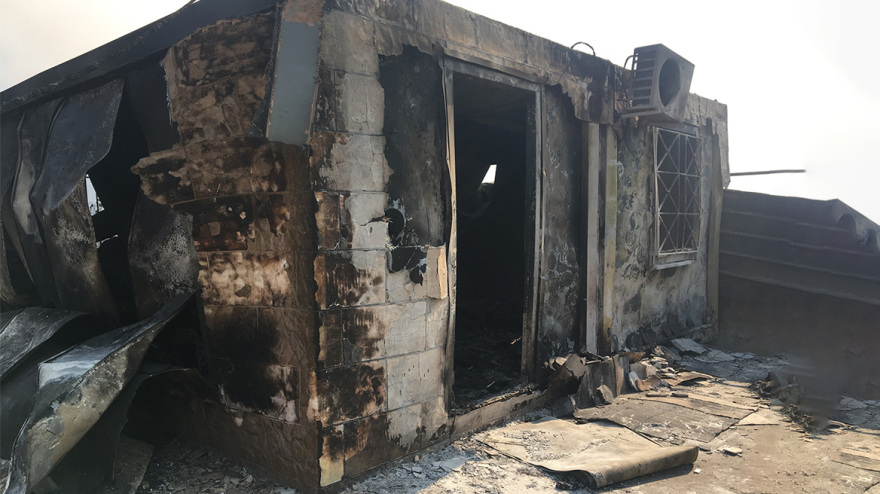 Φωτιά στα Δερβενοχώρια: «Δεν έμεινε τίποτα» - Βίντεο και φωτογραφίες από την καταστροφή σε οικισμό στη Μάνδρα