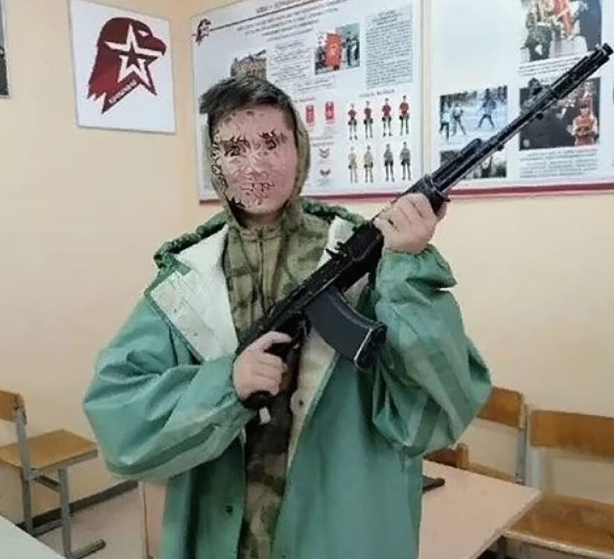 Ρωσία: Άγρια δολοφονία 15χρονης - Τη βίασαν, την πέταξαν σε γραμμές τρένου και της έριξαν καυστικό υγρό