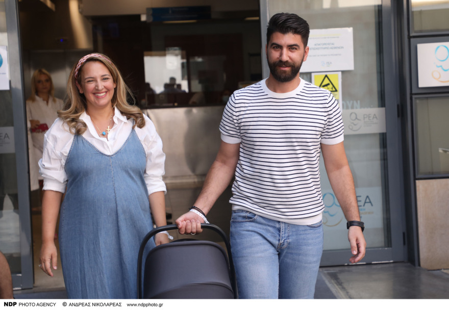 Εξιτήριο για την Κλέλια Πανταζή μετά τη γέννηση του τρίτου της παιδιού