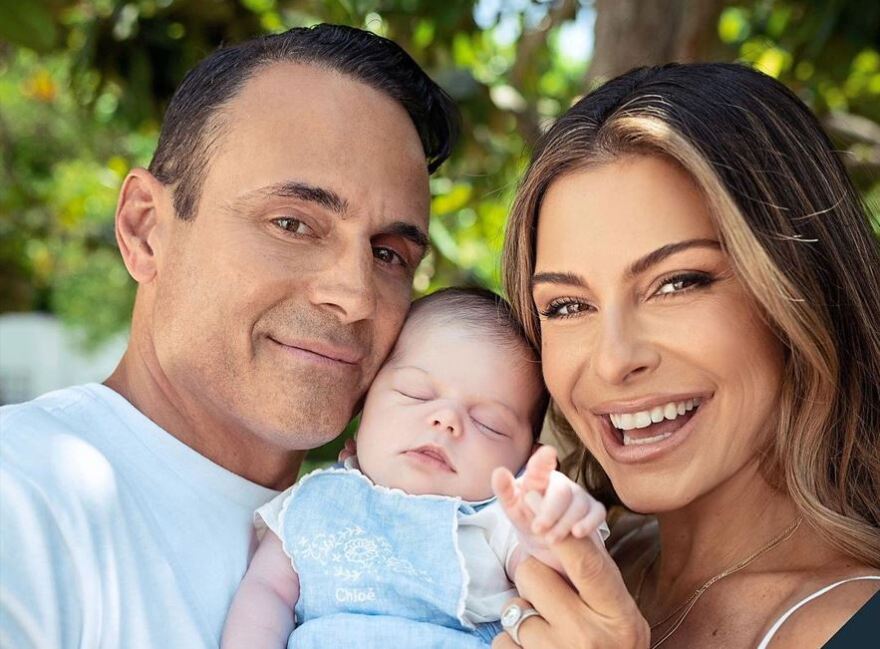 Μαρία Μενούνος: Η φωτογραφία με την κόρη και τον σύζυγό της - Ποτέ δεν είχα νιώσει τόση χαρά, γράφει