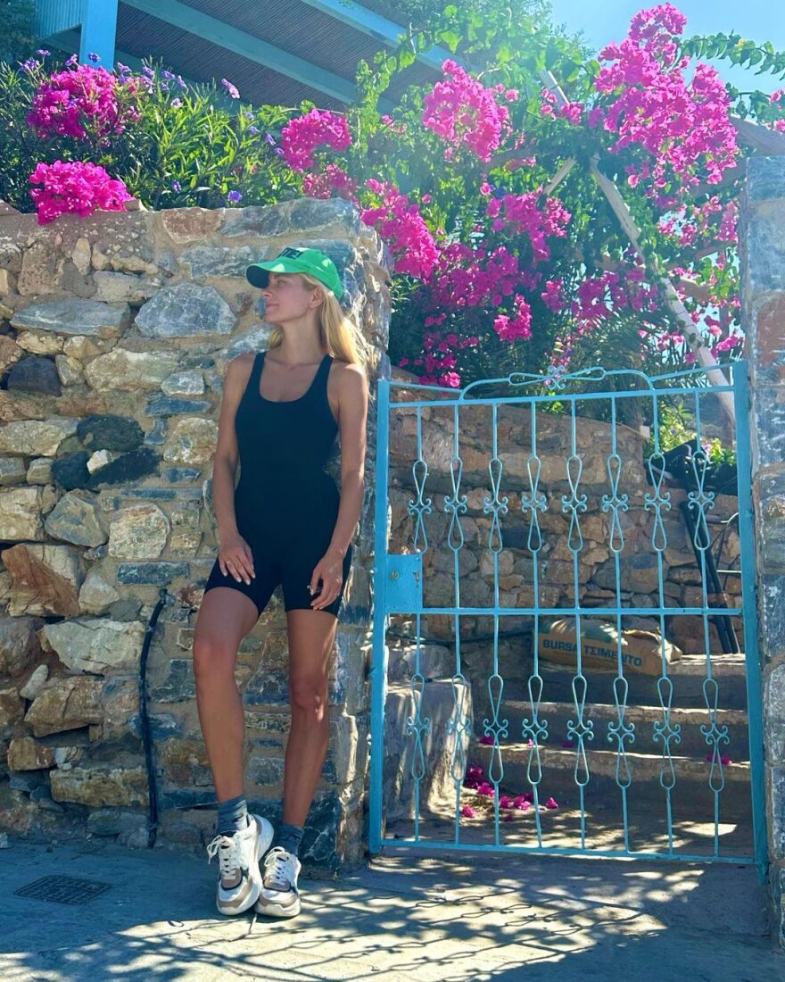 Δούκισσα Νομικού: Ποζάρει άβαφη από τη Σχοινούσα - Δείτε φωτογραφίες