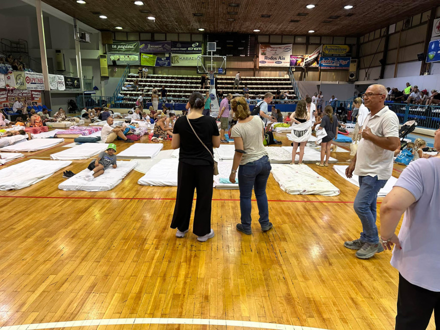 Φωτιά στη Ρόδο: Μαίνεται το μεγάλο μέτωπο - Ανησυχία για τον «ακραίο κίνδυνο» σήμερα