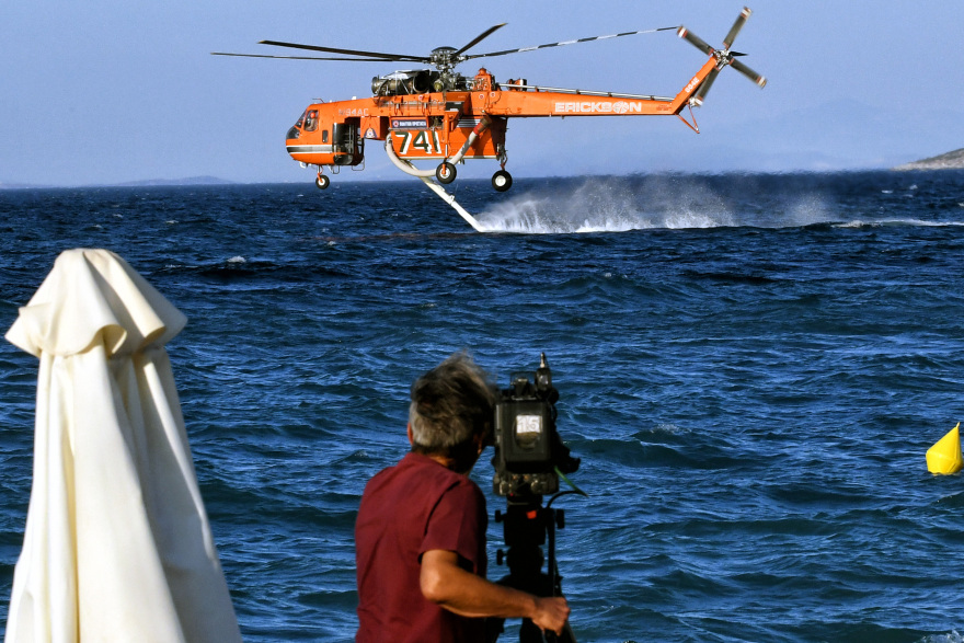 Canadair: Πόσα αεροπλάνα έχει τώρα η Ελλάδα - Γιατί δεν μπορούμε να αγοράσουμε καινούργια