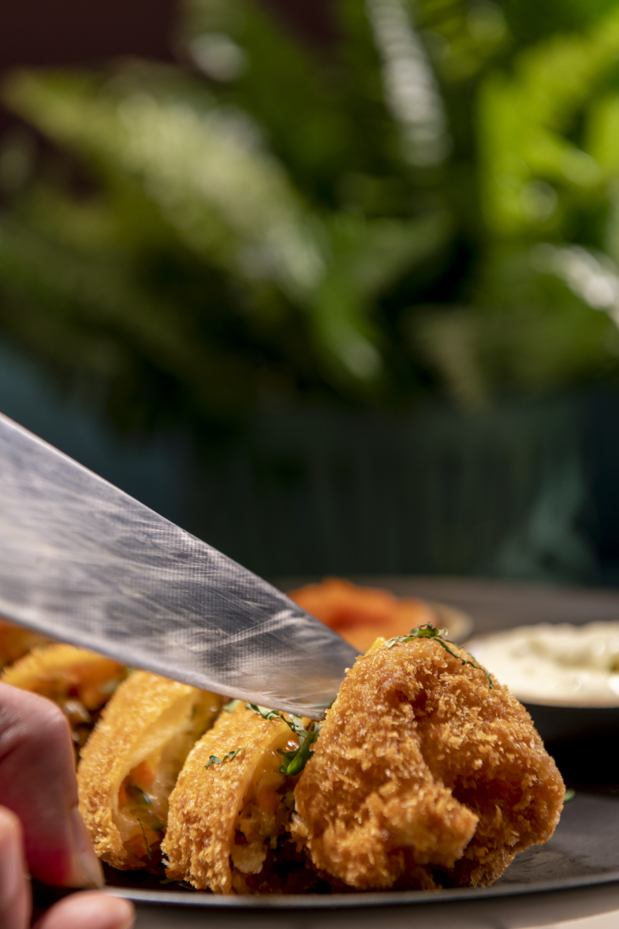 Chimichanga στο Mexha: Το πιο λαχταριστό street food σε μία νόστιμη light εκδοχή που έχει γίνει δημοφιλής