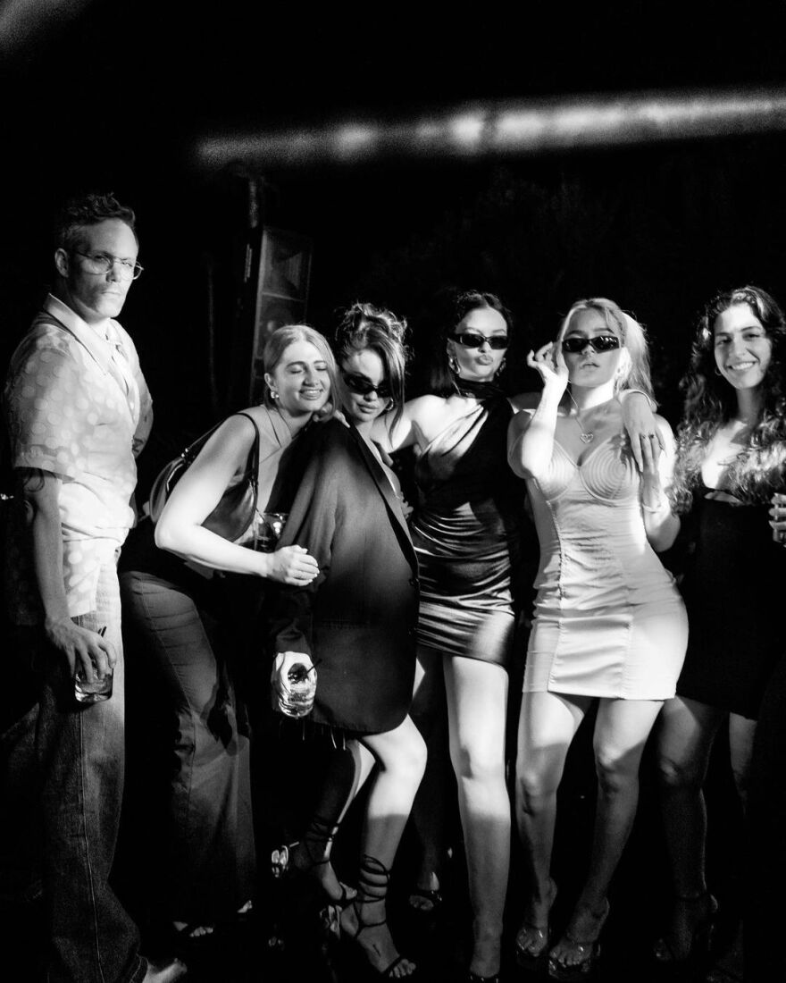 Σελένα Γκομέζ: Έγινε 31 και το γιόρτασε με τις Κριστίνα Αγκιλέρα και Πάρις Χίλτον - Δείτε φωτογραφίες