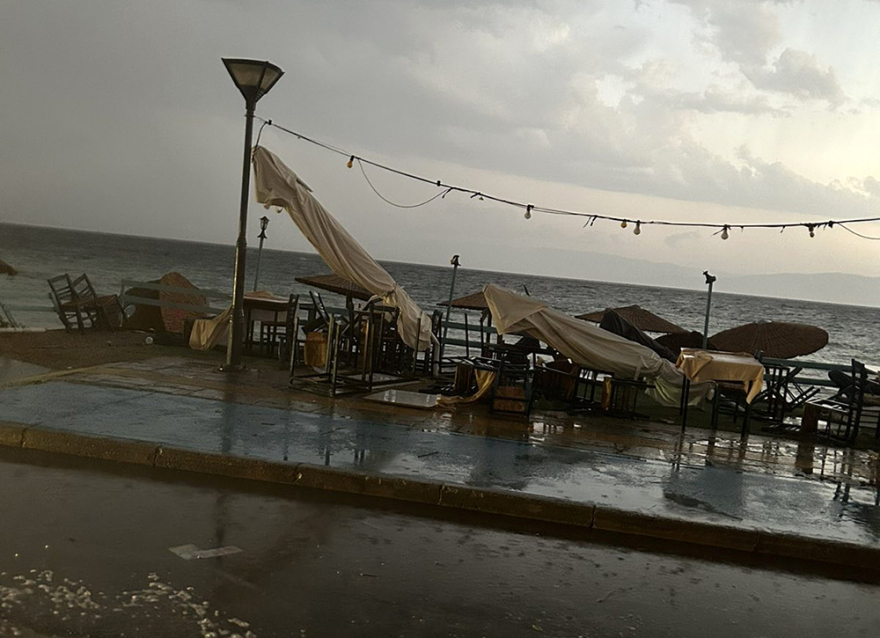 Σέρρες - Καβάλα: Καταστροφές από ξαφνικό μπουρίνι - Δείτε βίντεο και φωτογραφίες