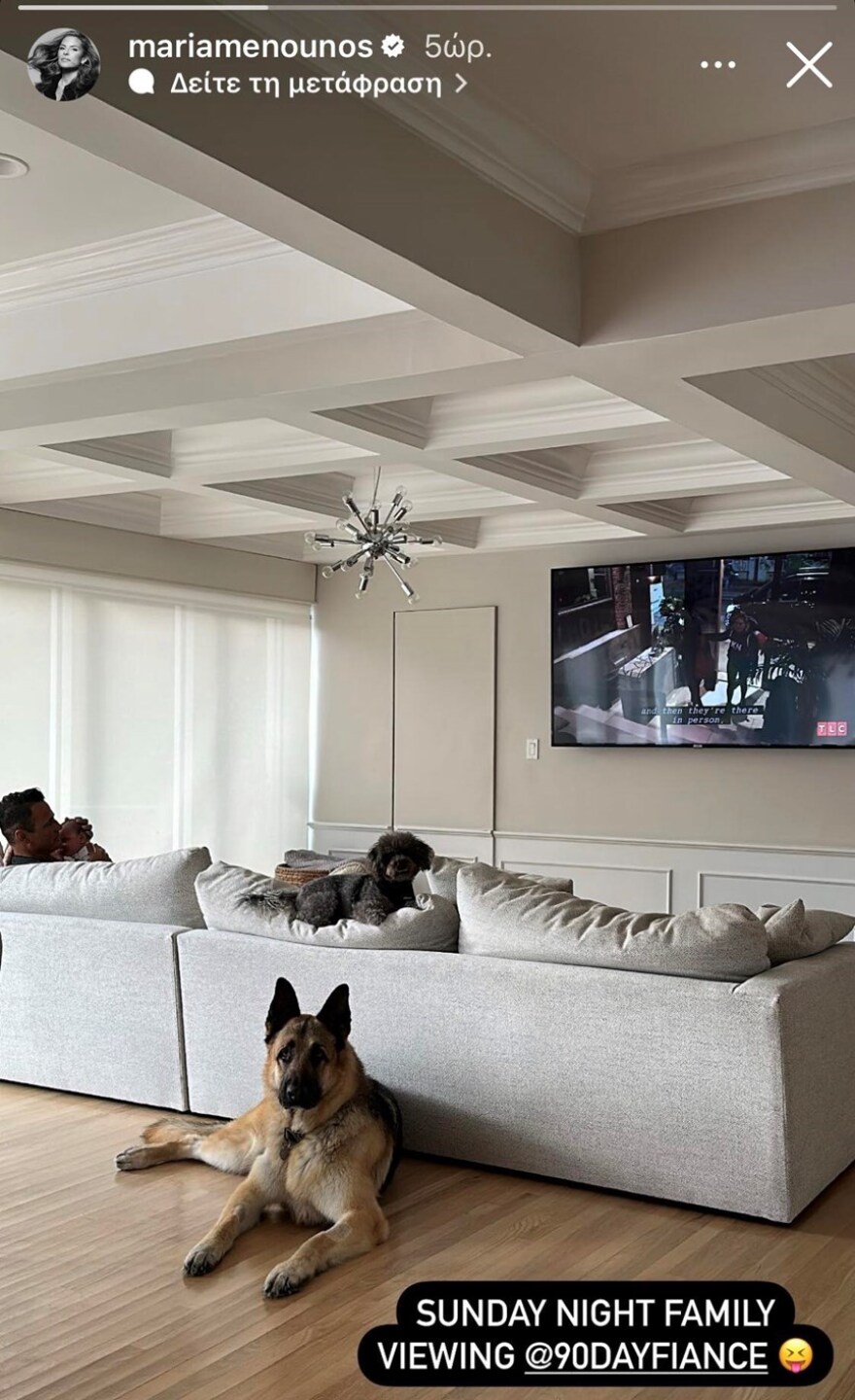 Μαρία Μενούνος: Ανέβασε φωτογραφία του συζύγου της αγκαλιά με τη νεογέννητη κόρη τους 