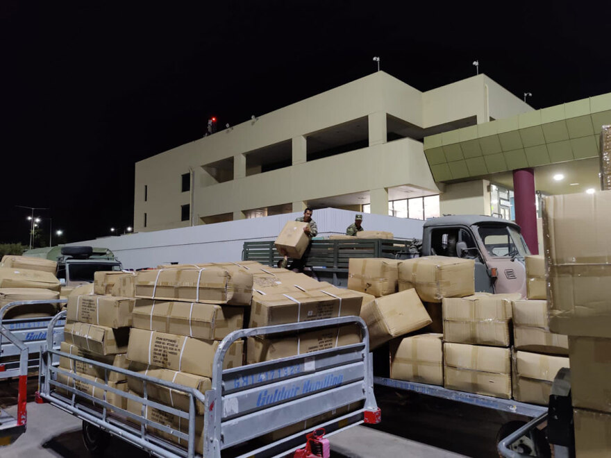 Φωτιά στη Ρόδο: Η μεγάλη επιχείρηση στήριξης των πυρόπληκτων - Ομαλοποιείται η κατάσταση στο αεροδρόμιο