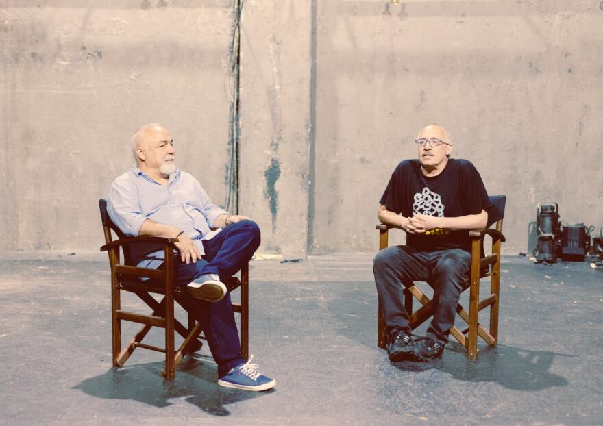 Το προξενιό της Ιουλίας: Η υπόθεση της σειράς και οι φωτογραφίες από τα γυρίσματα