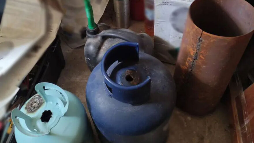 Τεκτονική Στοά: Μέσα στο «παρασκευαστήριο» εκρηκτικών του βομβιστή της Τεκτονικής Στοάς - Δείτε φωτογραφίες